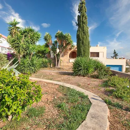 Villa D View 4 *