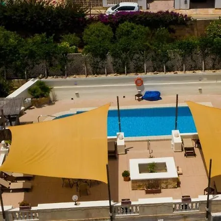 Villa D View 4 *