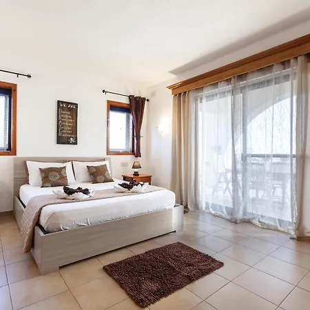 D View 4 מליאהה