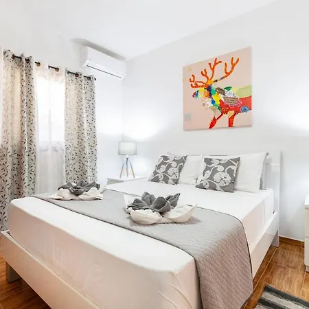 D View 4 וילה מליאהה