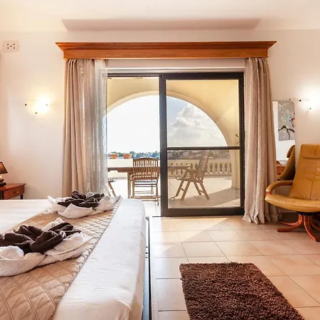 D View 4 מליאהה