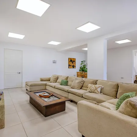 Villa D View 4